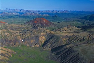 トルバチク火山登山ツアー