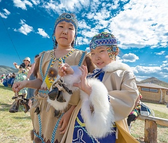 TRADITIONS ET CULTURE DES PEUPLES DE SAHA. Nouvel An Yakut - Issyakh
